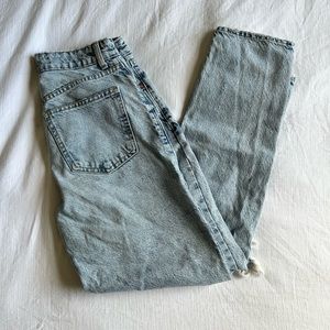 zara distressed mom jeans
